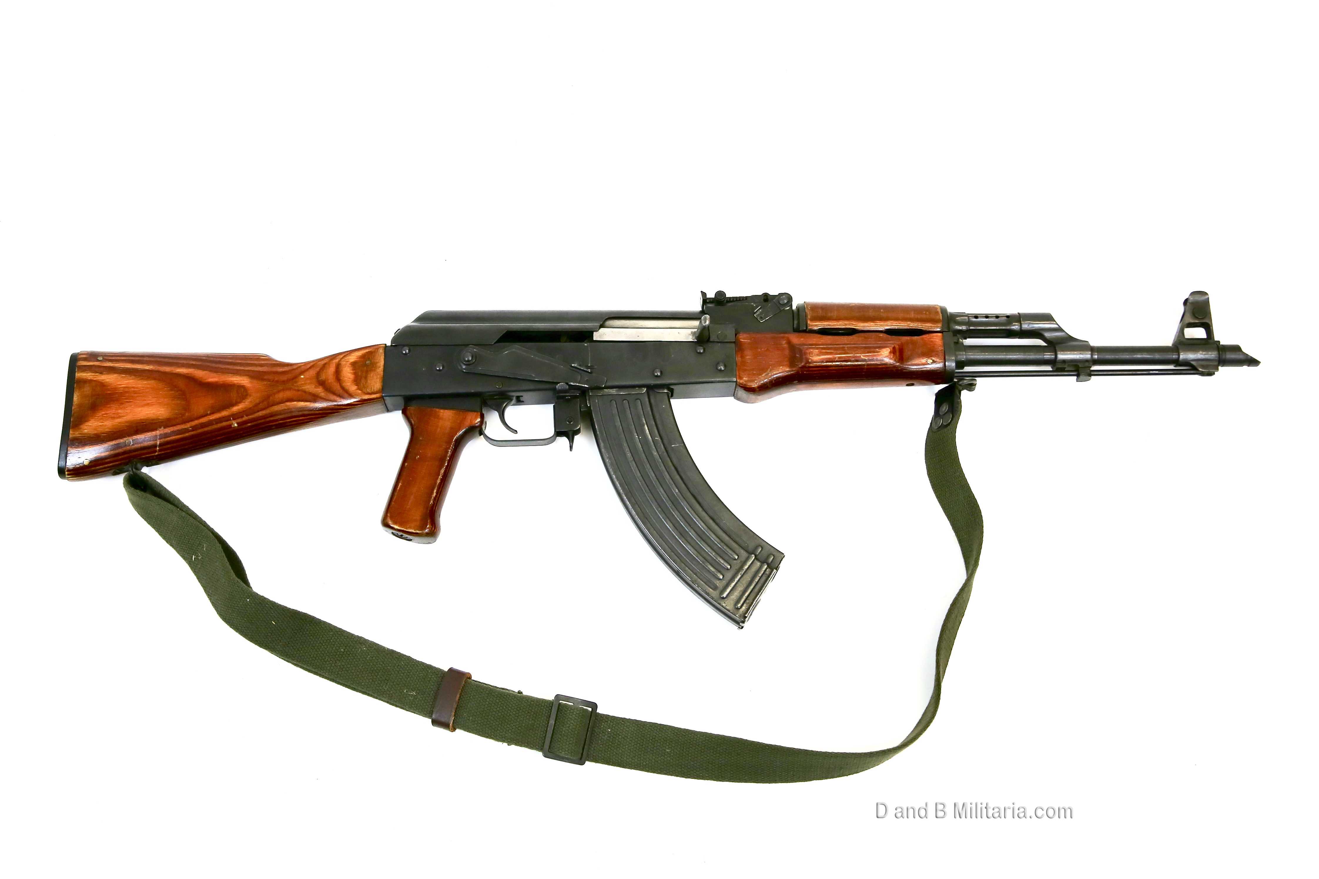 Deactivated Old Spec Vietnamese AKM Assault Rifle